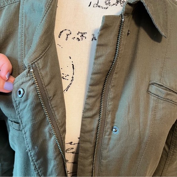 Women’s LUCKY BRAND Olive Green
Drawstring Waist Utility Jacket. Sz. Medium. - Picture 5 of 10